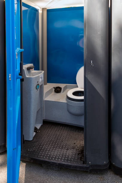 Best Porta potty delivery and setup  in Hinckley, MN
